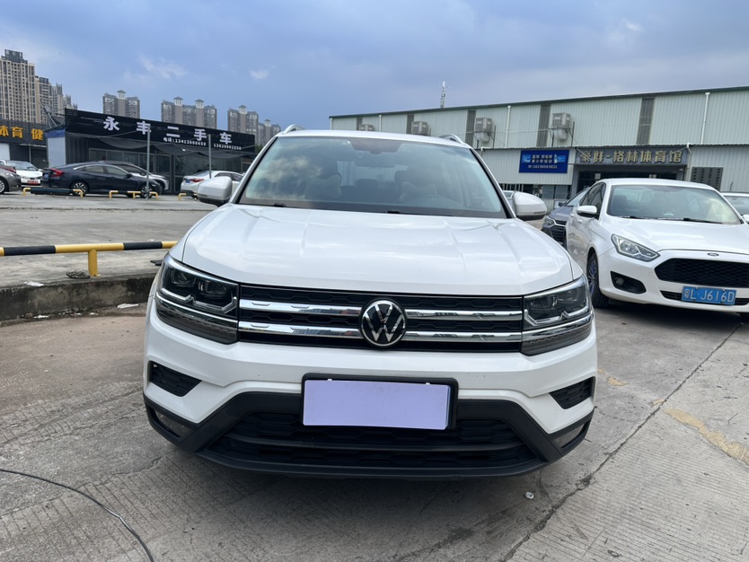 Volkswagen Tharu 2022 car image #2