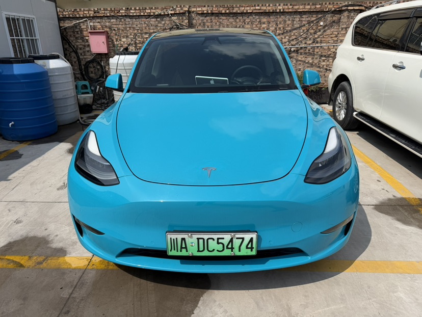 Tesla Model Y 2021 #2 Tesla Model Y 2021 car image #2