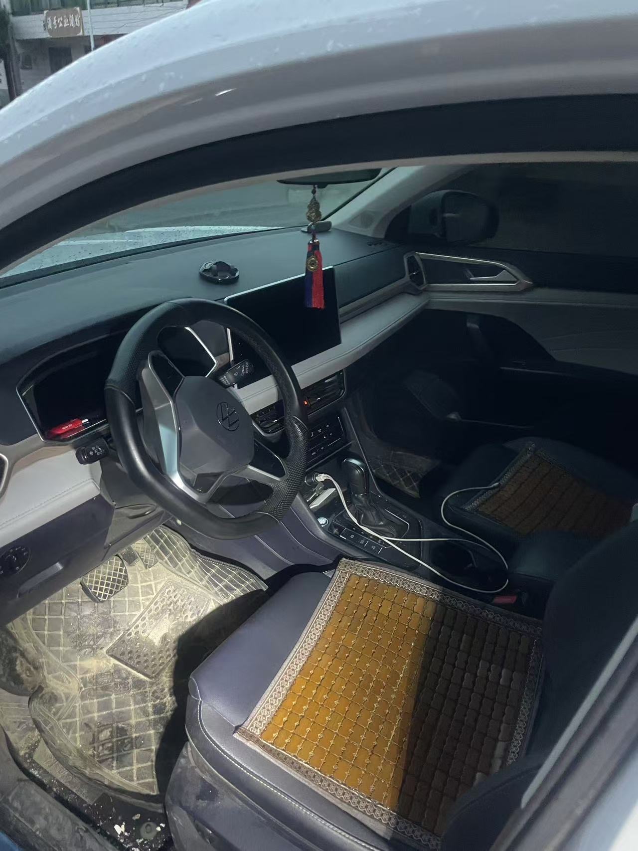 Volkswagen Tharu 2023 car image #3