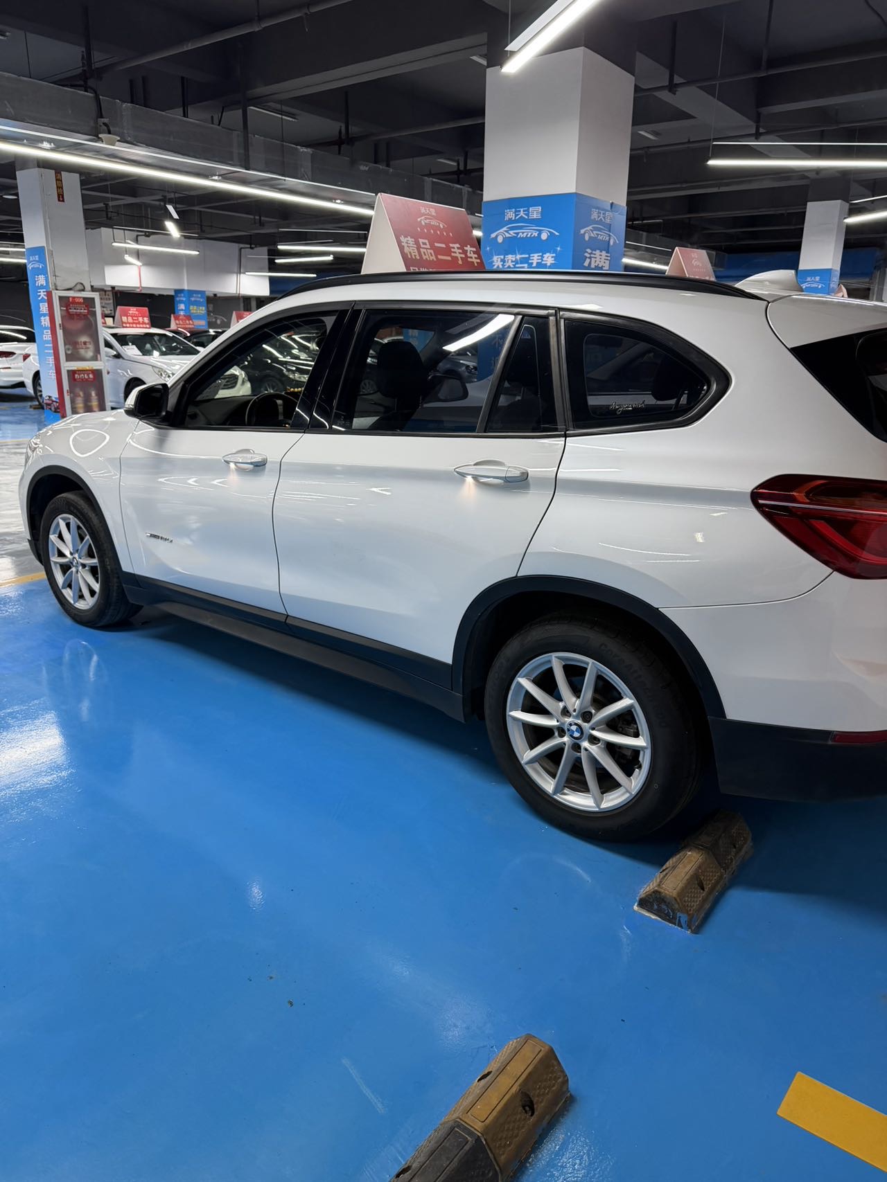 BMW X1 2018 #4 BMW X1 2018 car image #4