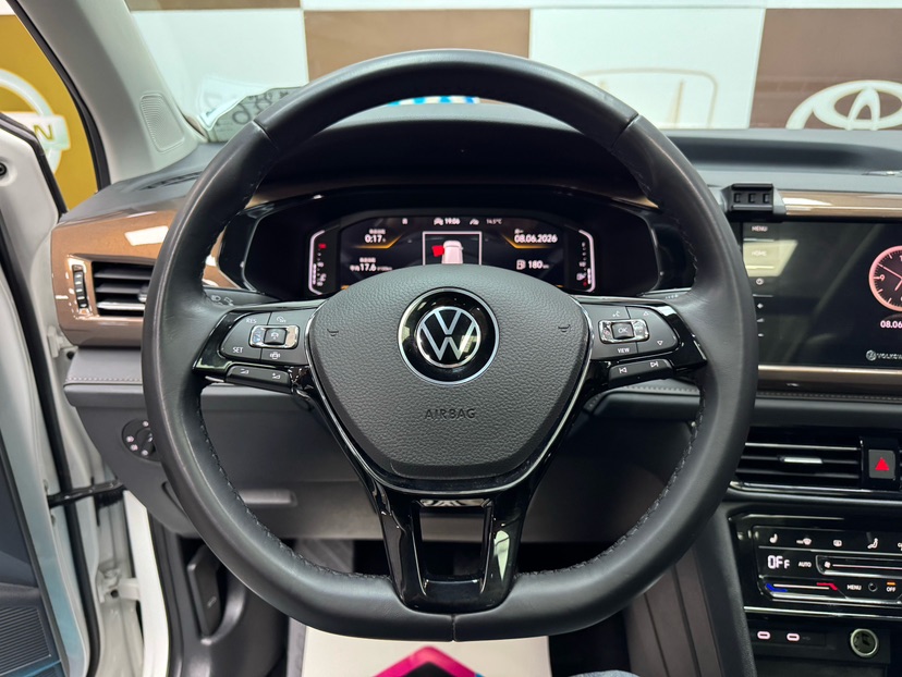 Volkswagen Tharu 2022 car image #11
