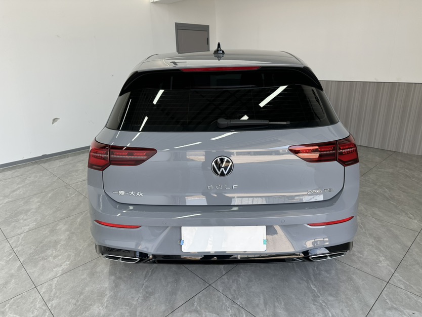 Volkswagen Golf 2022 car image #5