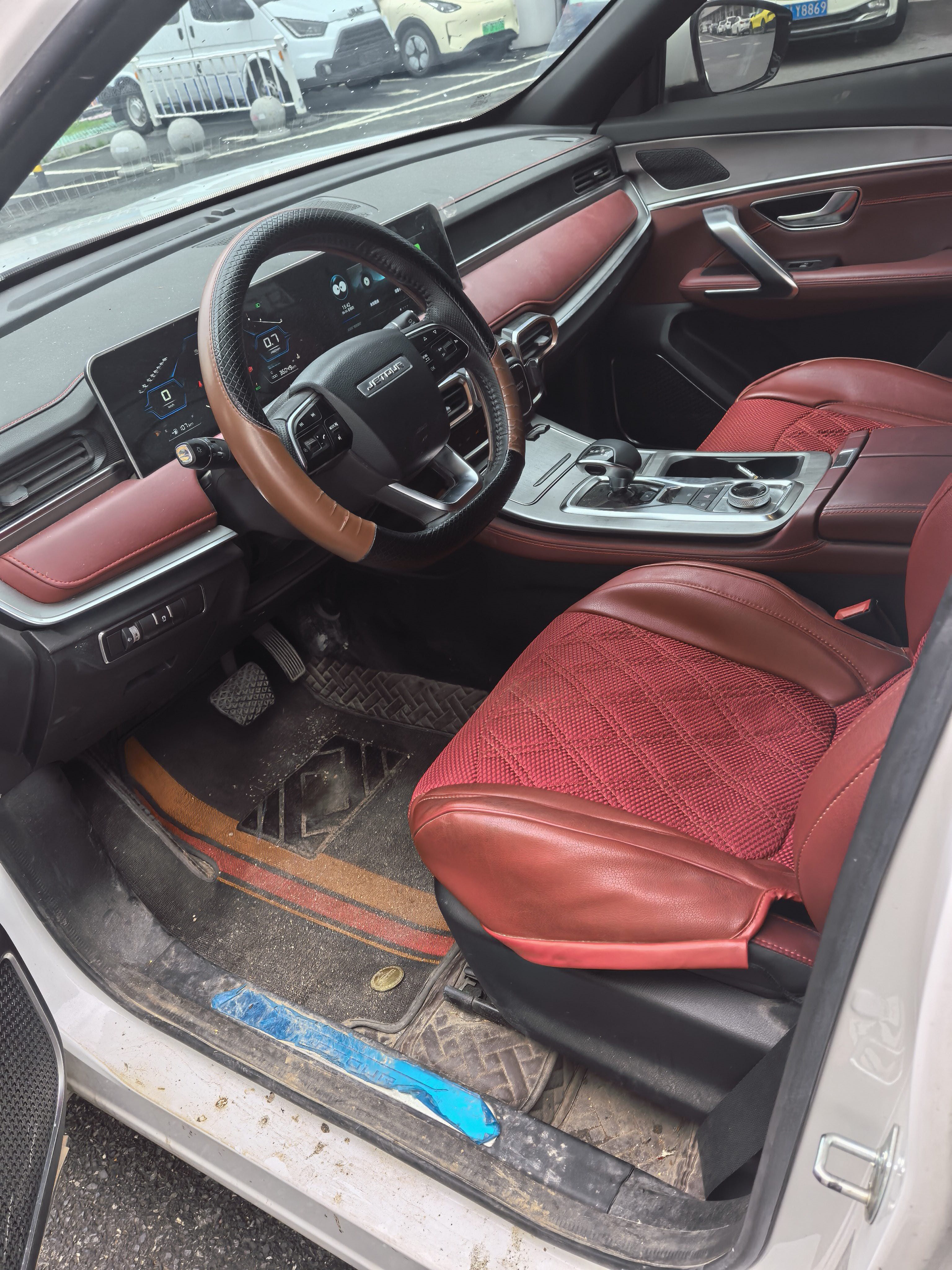 Jetour X70 PLUS 2022 car image #4