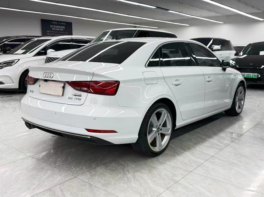 Audi A3 2019 car image #6