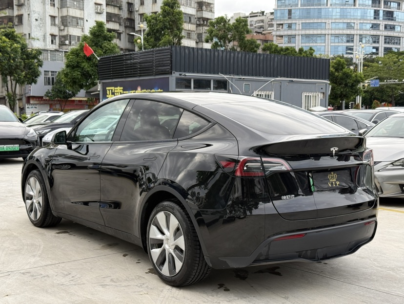 Tesla Model Y 2022 #4 Tesla Model Y 2022 immagine di auto #4