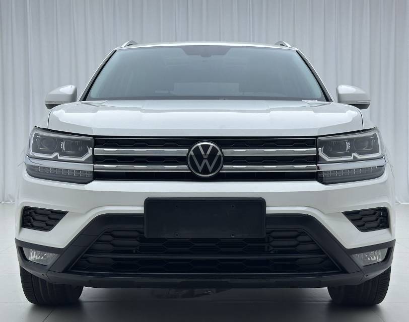 Volkswagen Tharu 2022 car image #2