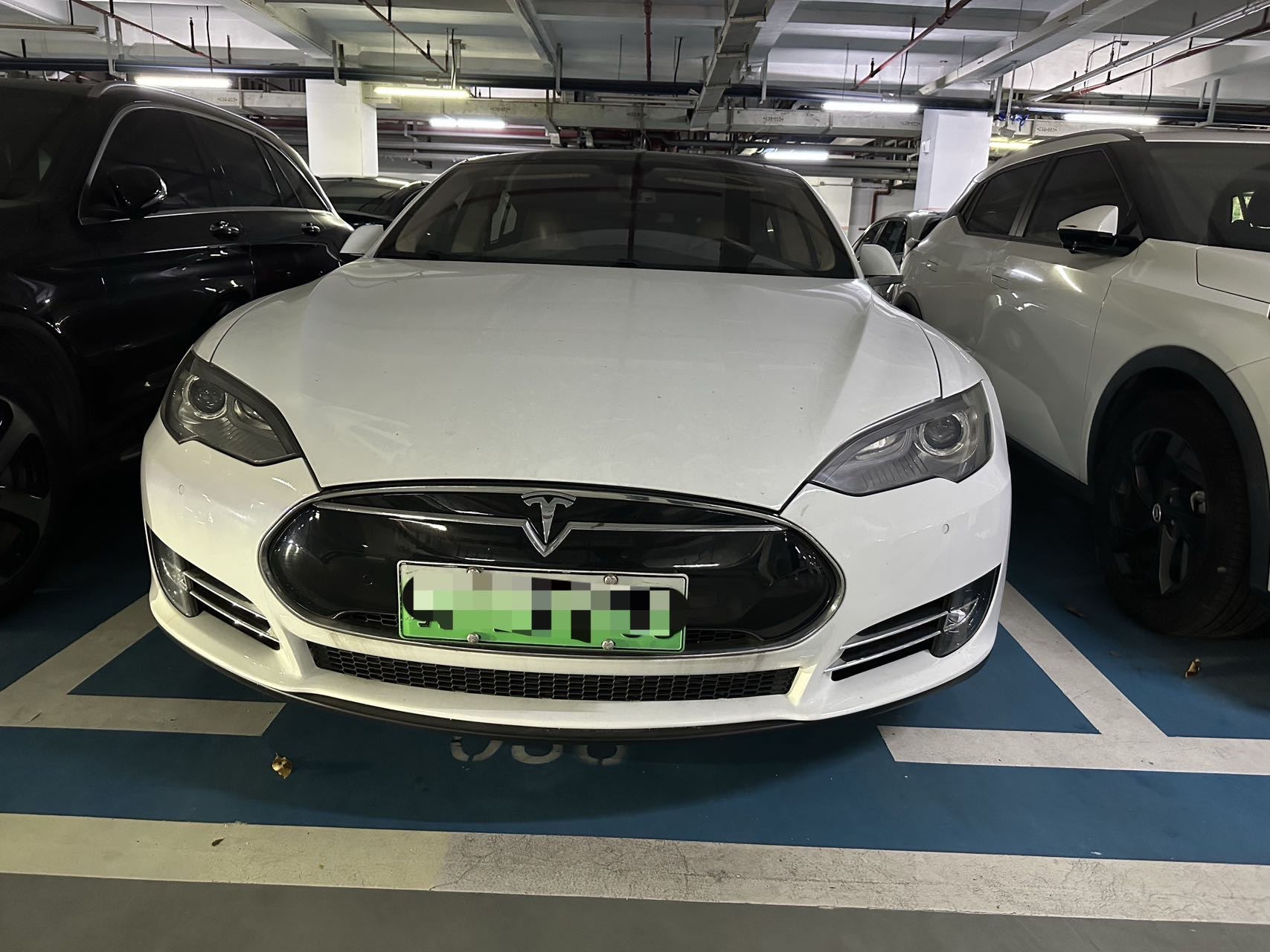 Tesla Model S 2014 #2 Tesla Model S 2014 car image #2