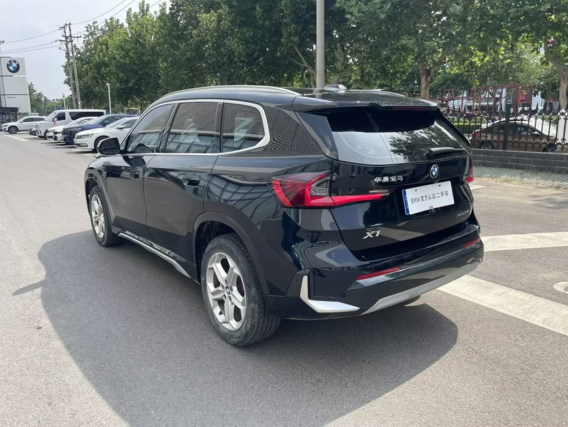 BMW X1 2023 car image #5