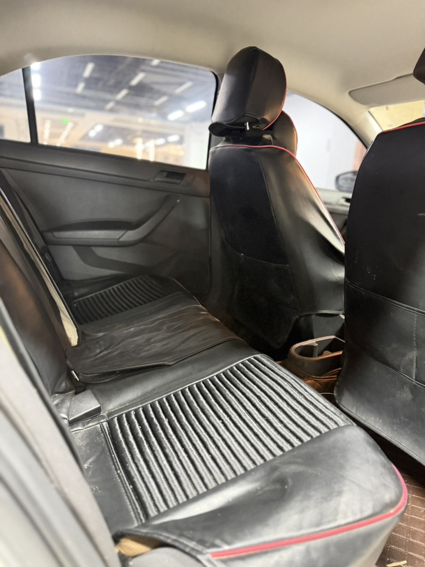 Volkswagen Santana 2022 car image #6