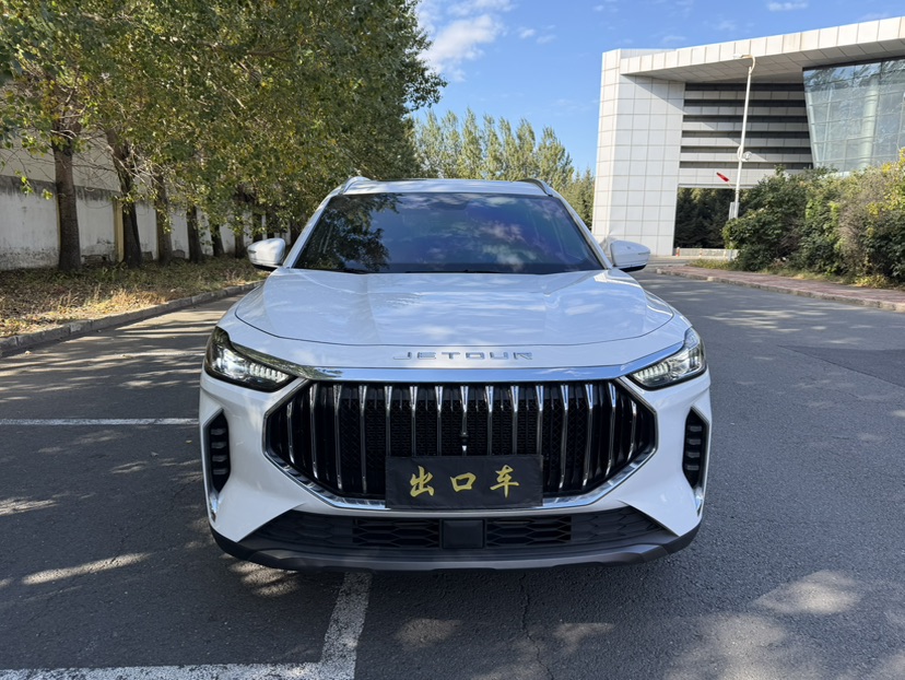 Jetour X70 PLUS 2023 car image #2
