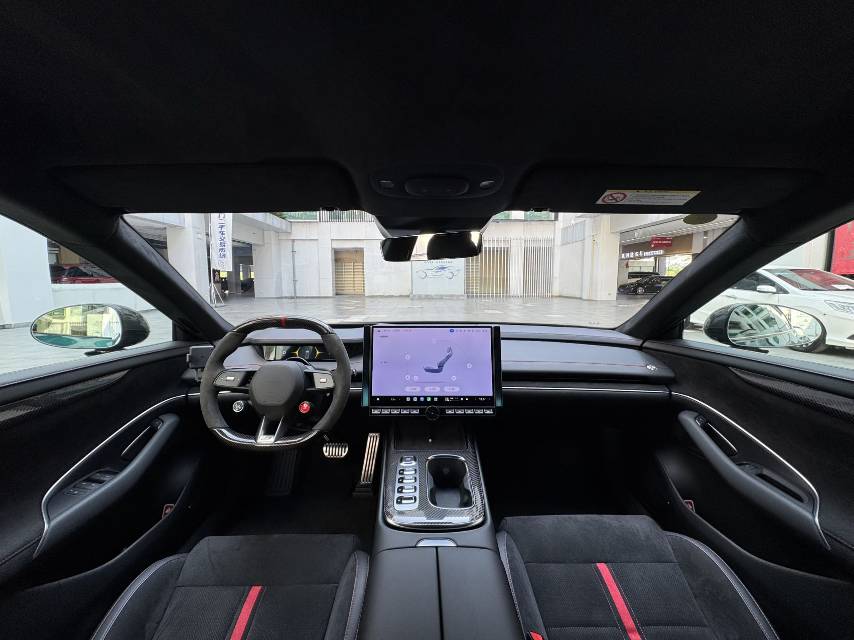 MI SU7 Ultra 2025 car image #6