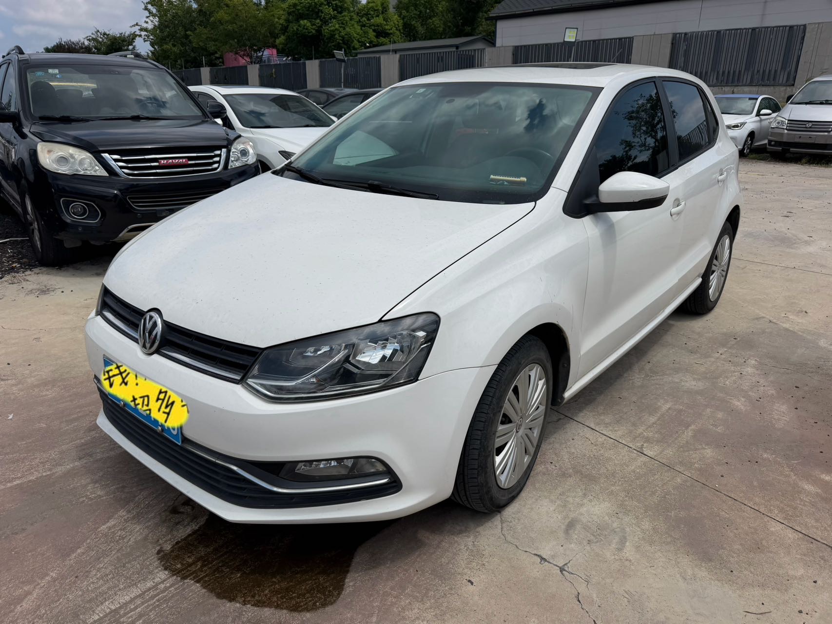 Volkswagen Polo 2016 Volkswagen Polo 2016 car image