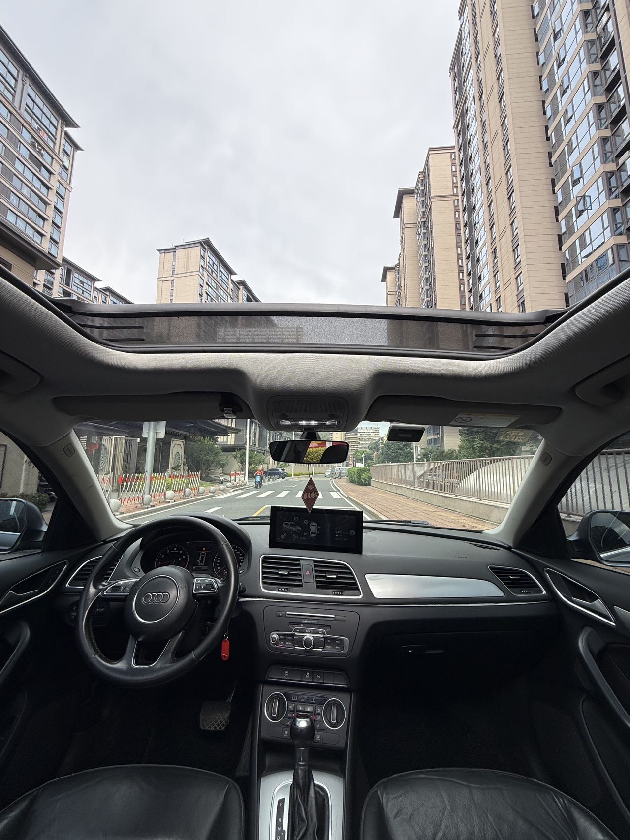 Audi Q3 2016 #8 Audi Q3 2016 car image #8