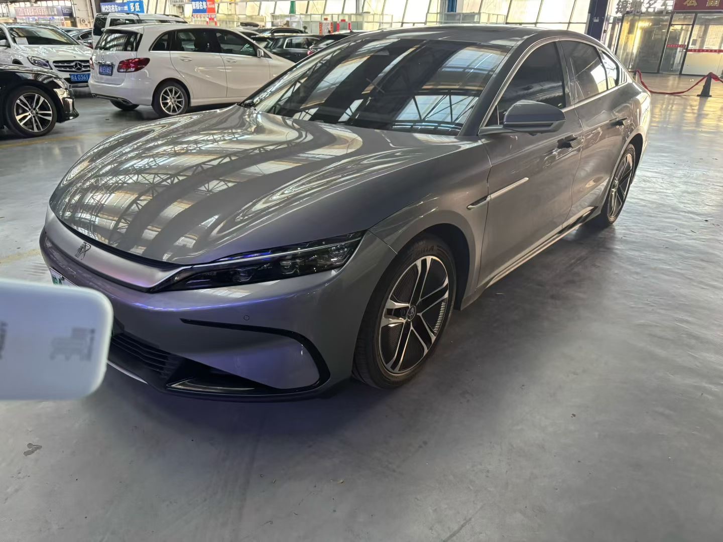 BYD Han 2023 car image 
