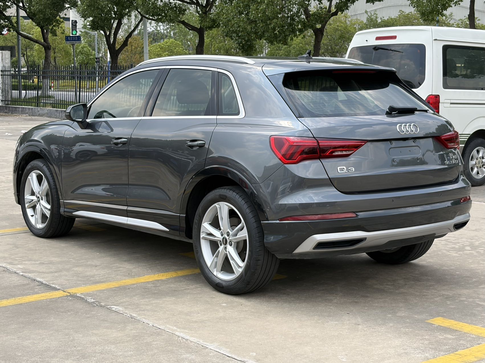 Audi Q3 2021 #8 Audi Q3 2021 car image #8