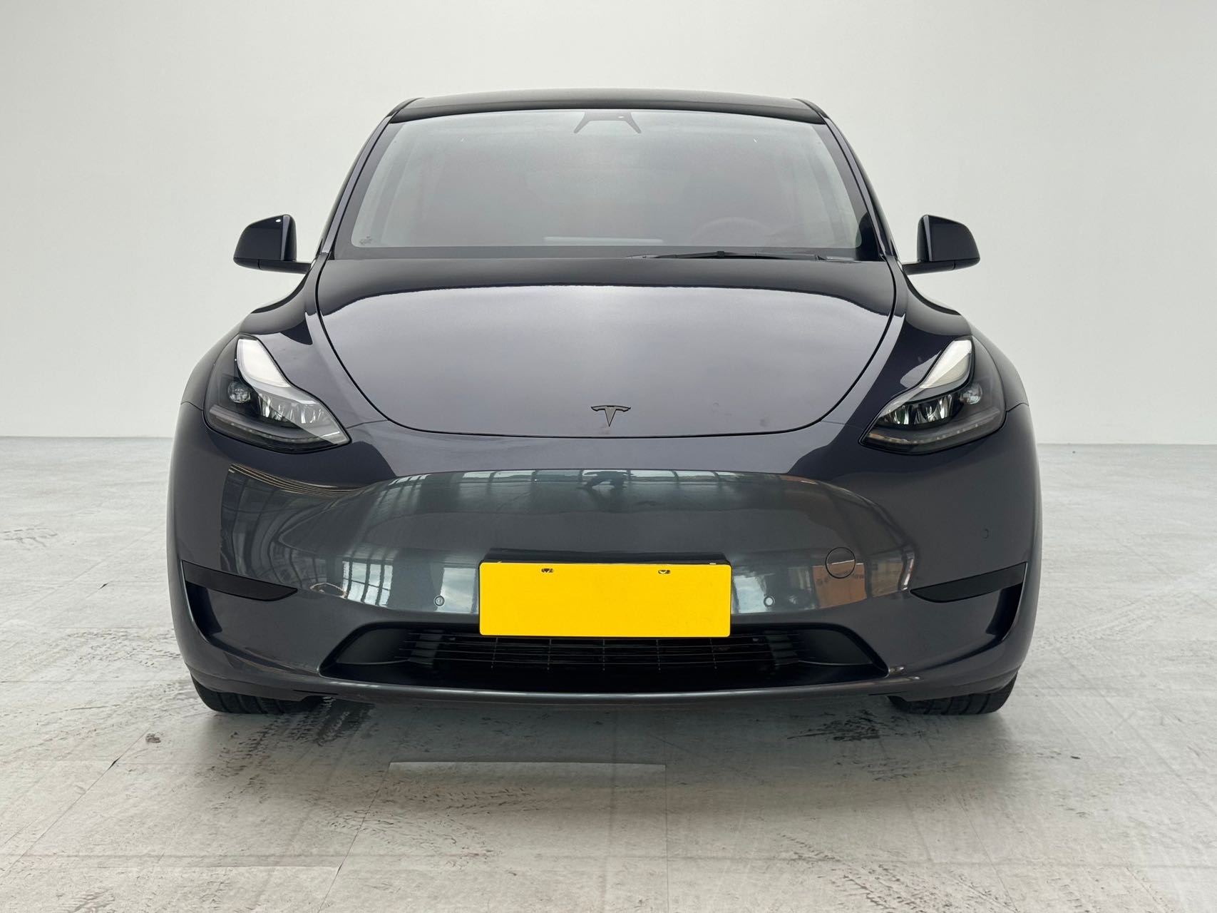 Tesla Model Y 2022 #2 Tesla Model Y 2022 car image #2