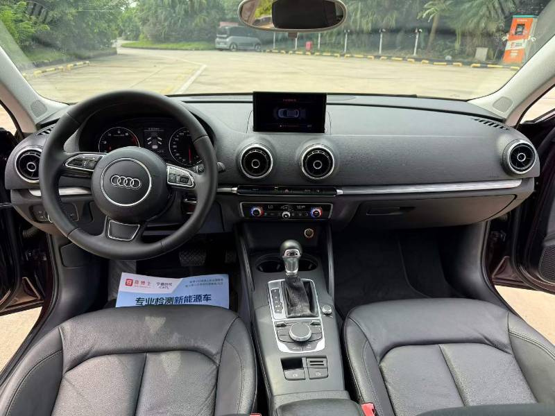 Audi A3 2015 car image #9