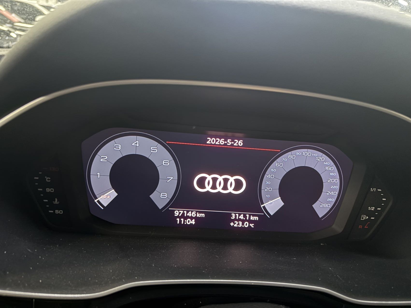 Audi Q3 2021 car image #5