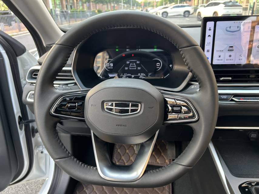 GEELY Emgrand 2023 car image #12