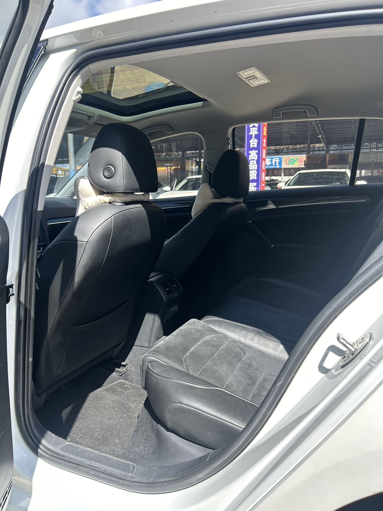 Volkswagen Golf 2019 #6 Volkswagen Golf 2019 car image #6