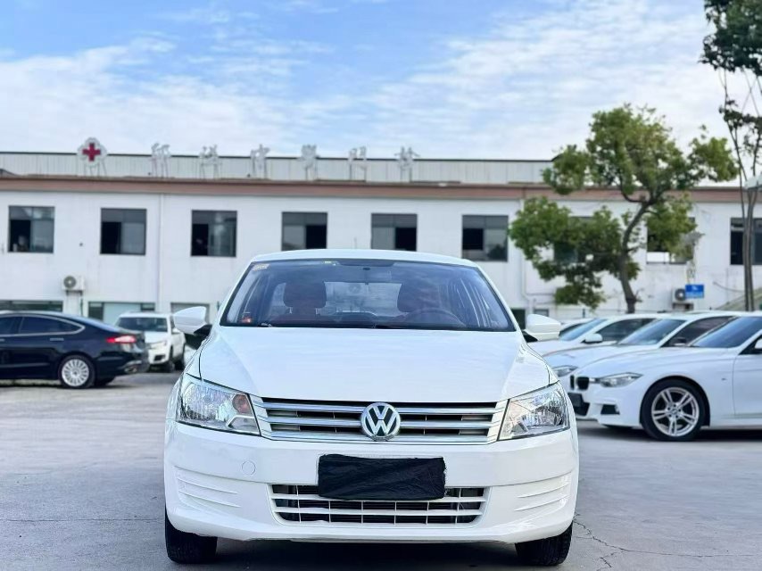 Volkswagen Santana 2015 car image #2