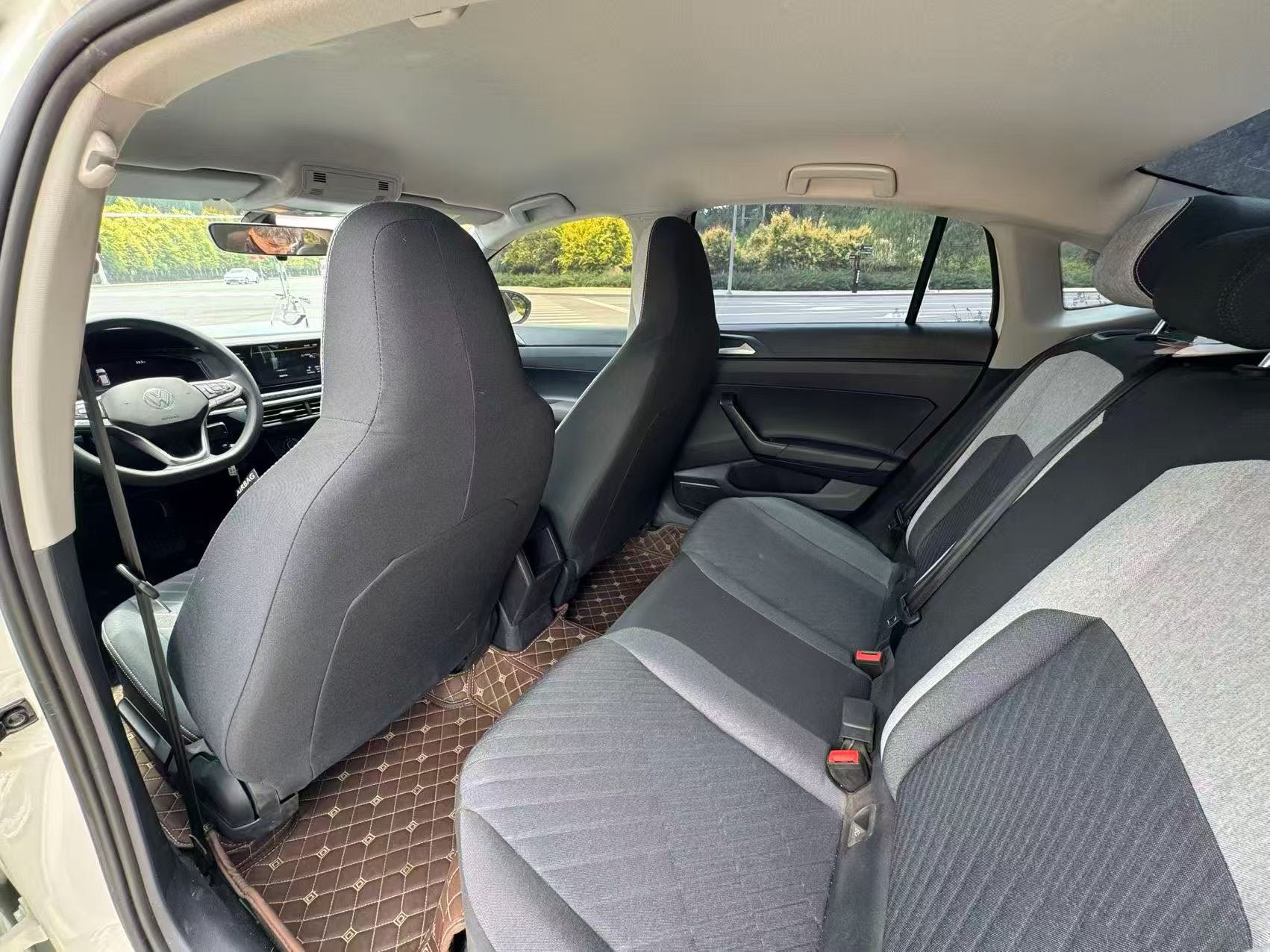 Volkswagen Lavida 2025 car image #6