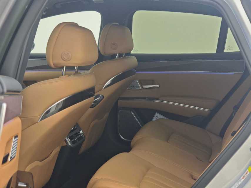 BYD HanL 2025 car image #6