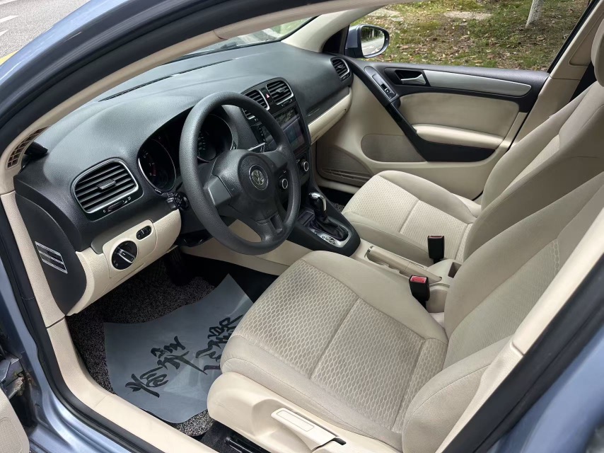 Volkswagen Golf 2013 car image #7