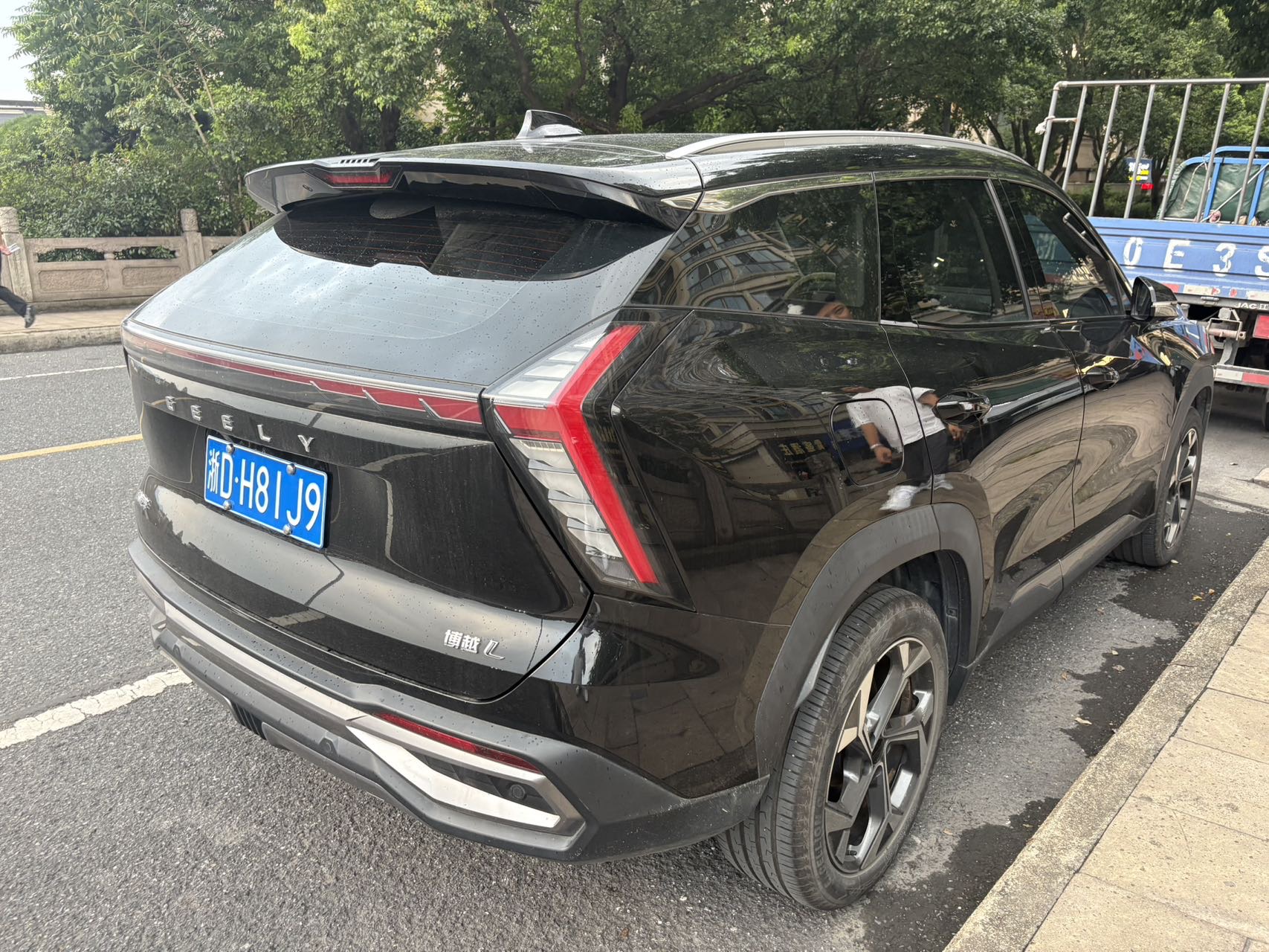 GEELY Boyue L 2023 car image #7