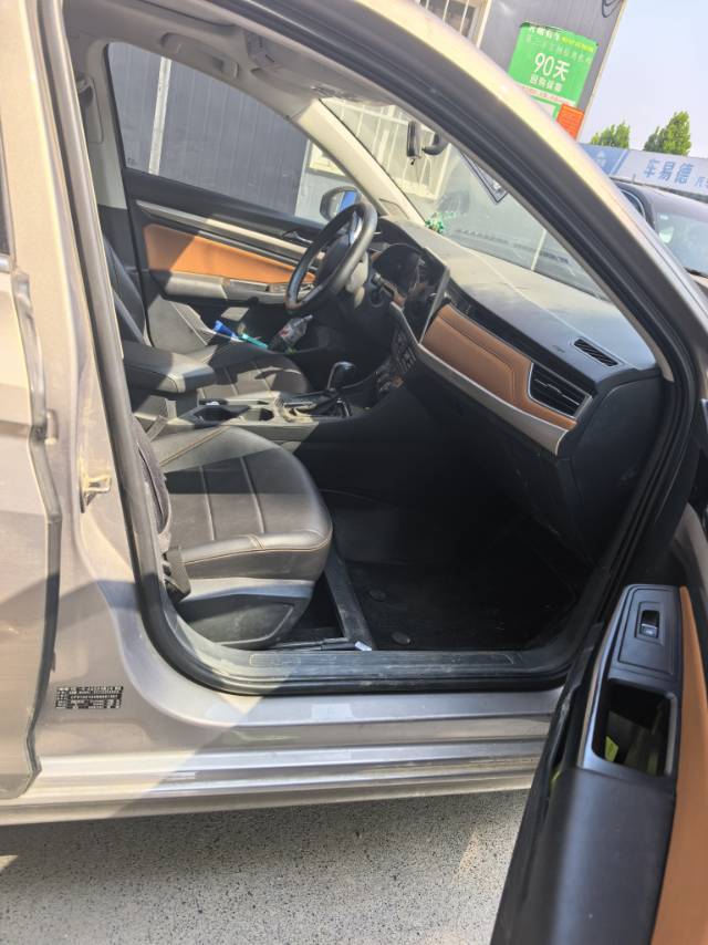 Volkswagen Bora 2022 car image #7