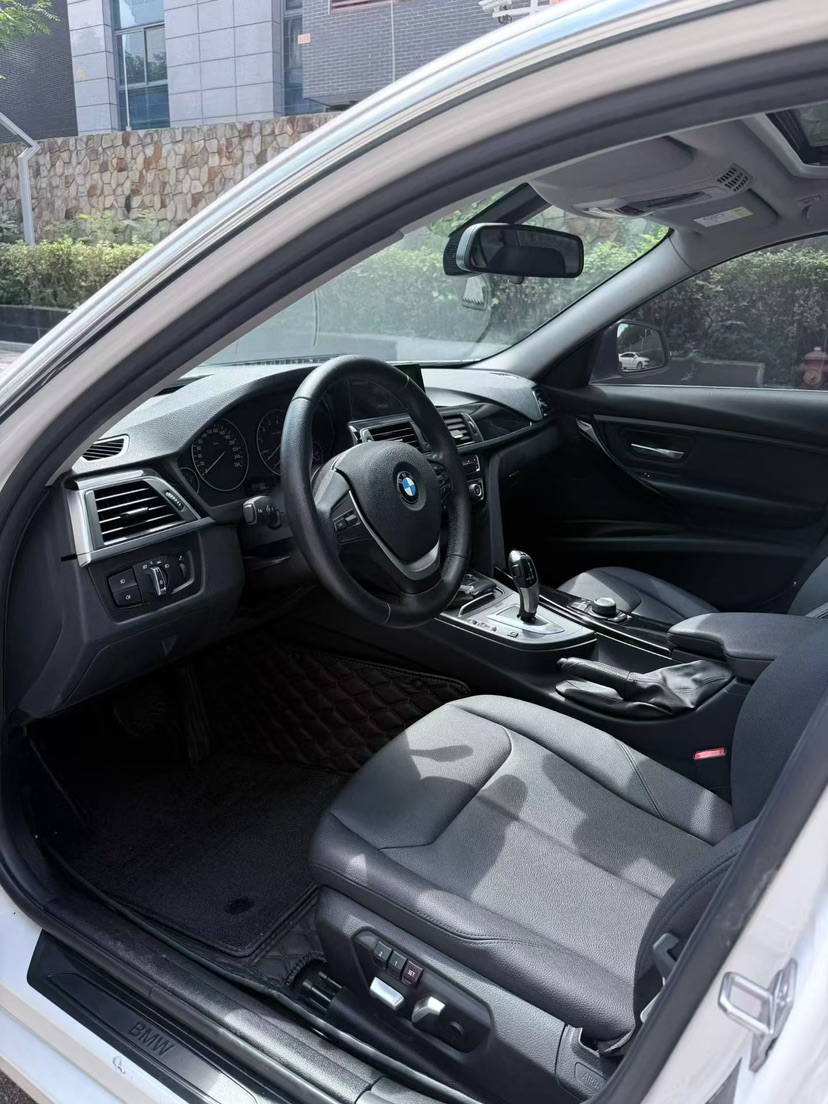 BMW 3 Series 2017 #5 BMW 3 Series 2017 car image #5
