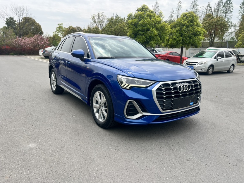 Audi Q3 2019 #2 Audi Q3 2019 car image #2