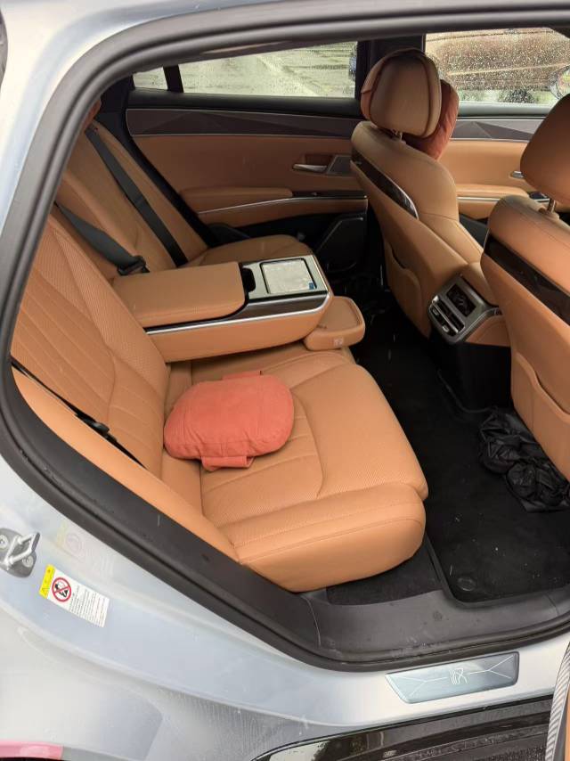 BYD HanL 2025 #10 BYD HanL 2025 immagine di auto #10