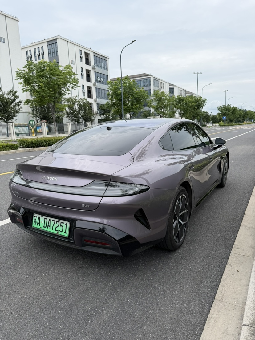 MI SU7 2025 car image #5