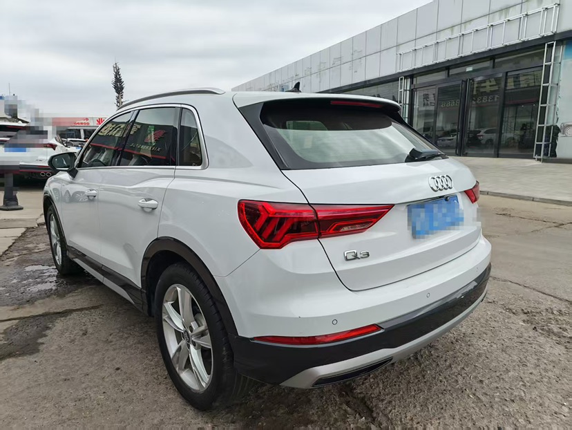 Audi Q3 2020 صورة سيارة #4