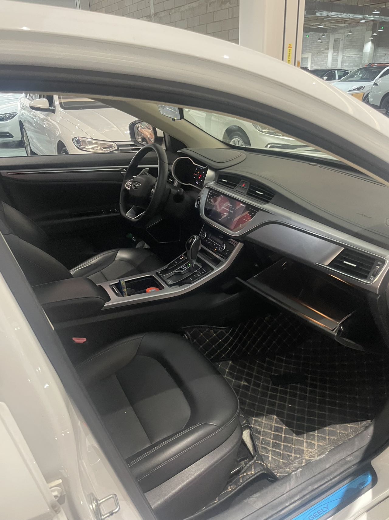 GEELY Emgrand GL 2020 #4 GEELY Emgrand GL 2020 image de voiture #4