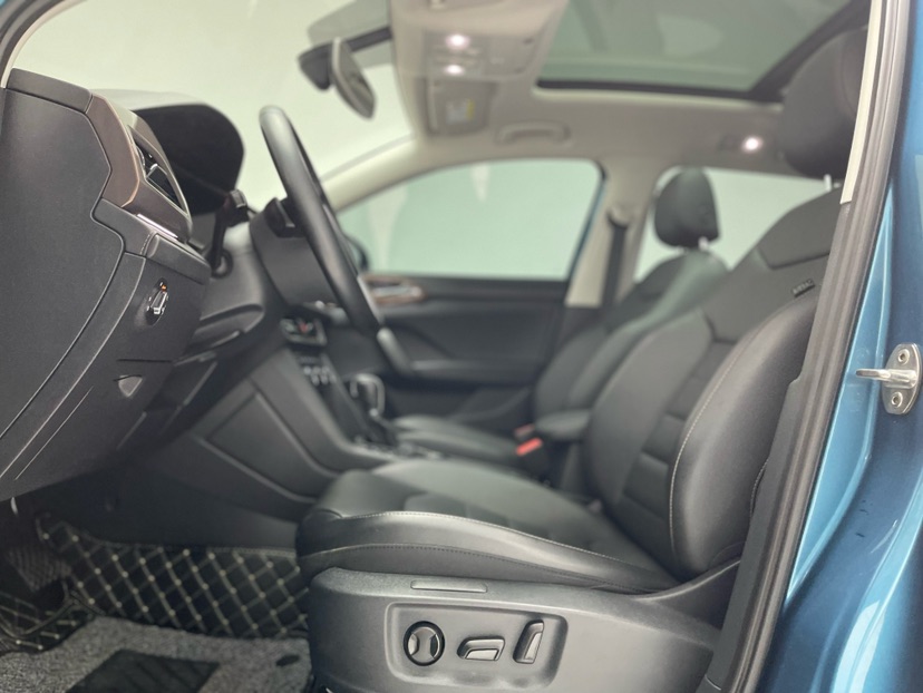 Volkswagen Tharu 2020 car image #5
