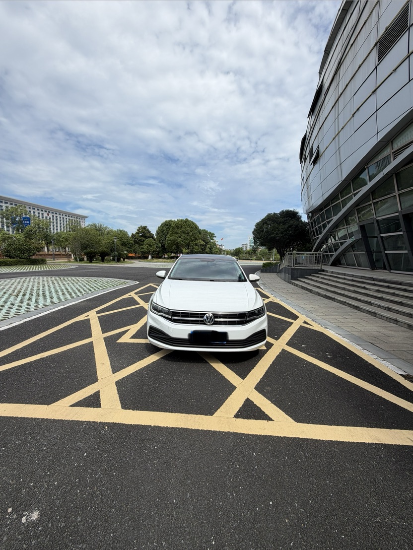 Volkswagen Bora 2019 car image #3