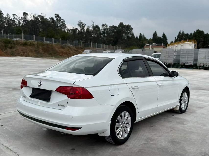 Volkswagen Bora 2020 car image #9