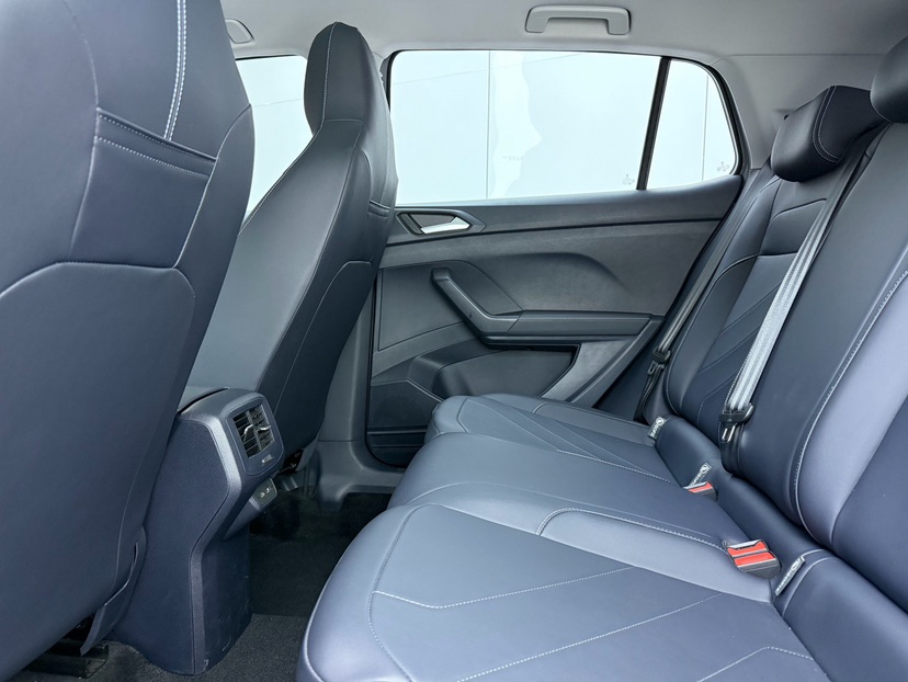 Volkswagen Tharu 2025 car image #4