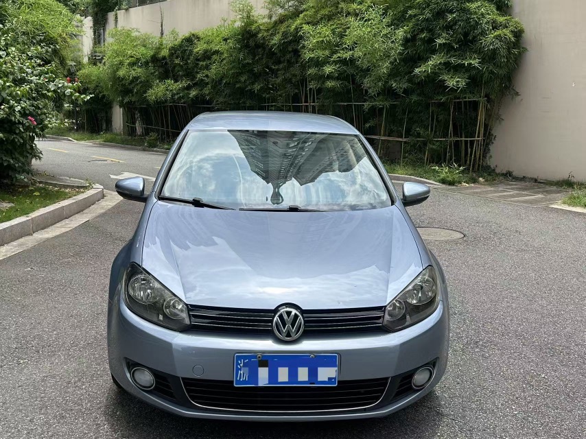 Volkswagen Golf 2013 car image 