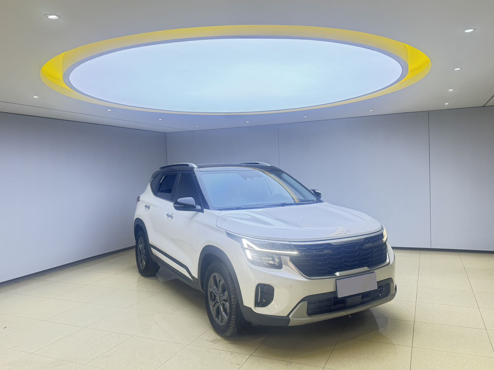 Kia Seltos 2023 car image #3