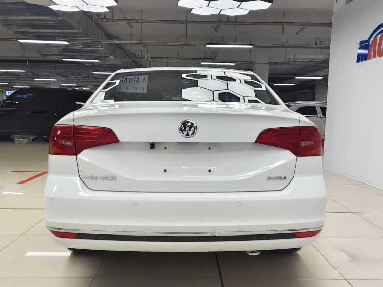 Volkswagen Bora 2018 car image #5
