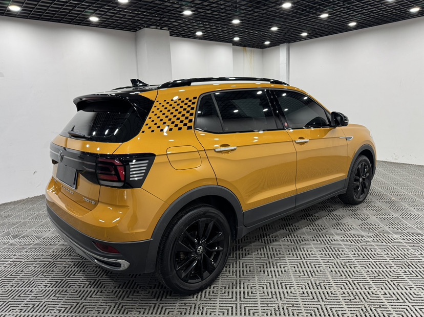 Volkswagen T-Cross 2023 #7 Volkswagen T-Cross 2023 car image #7
