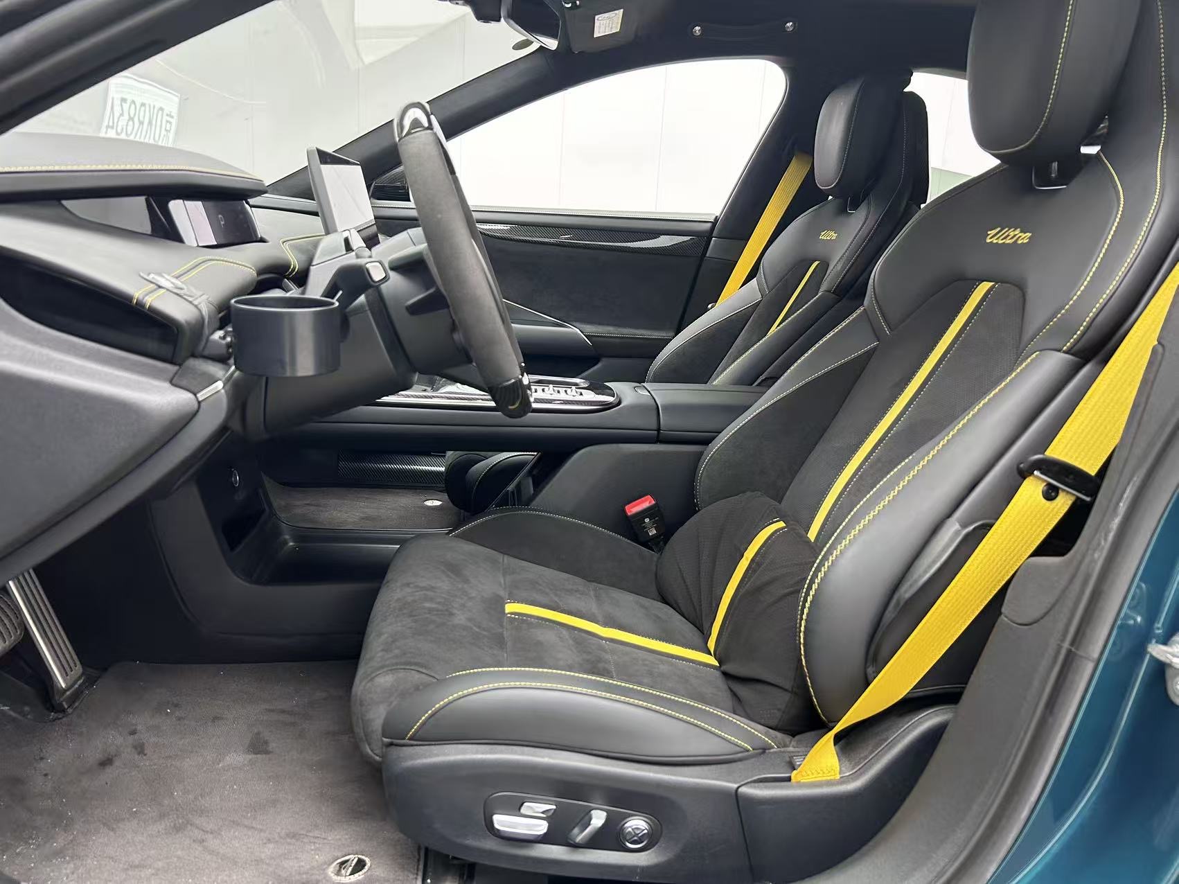 MI SU7 Ultra 2025 car image #8
