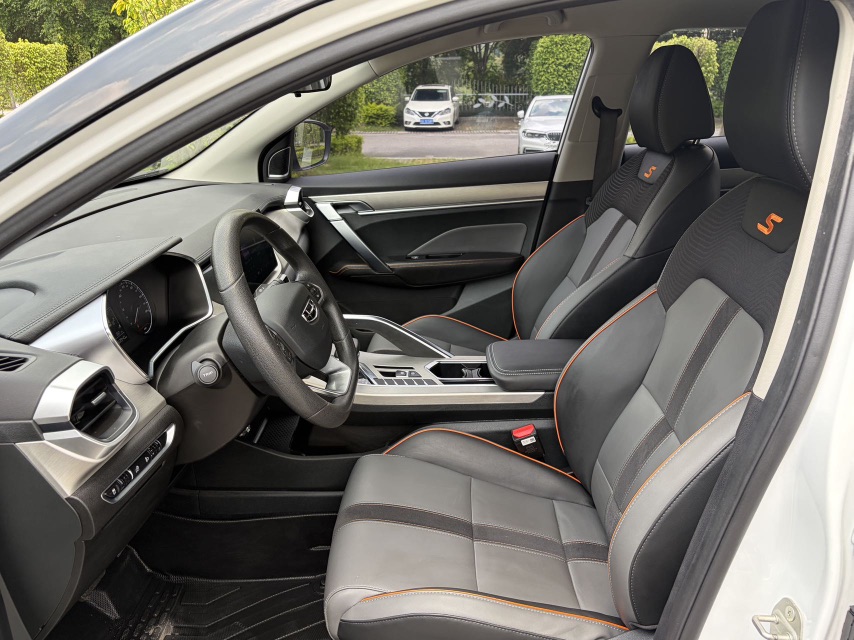 GEELY Coolray 2024 car image #5