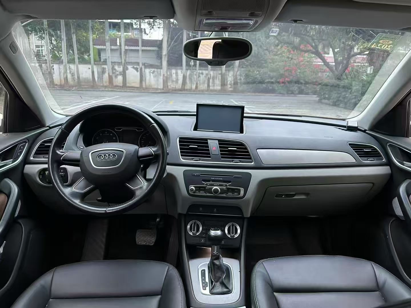 Audi Q3 2014 #5 Audi Q3 2014 car image #5