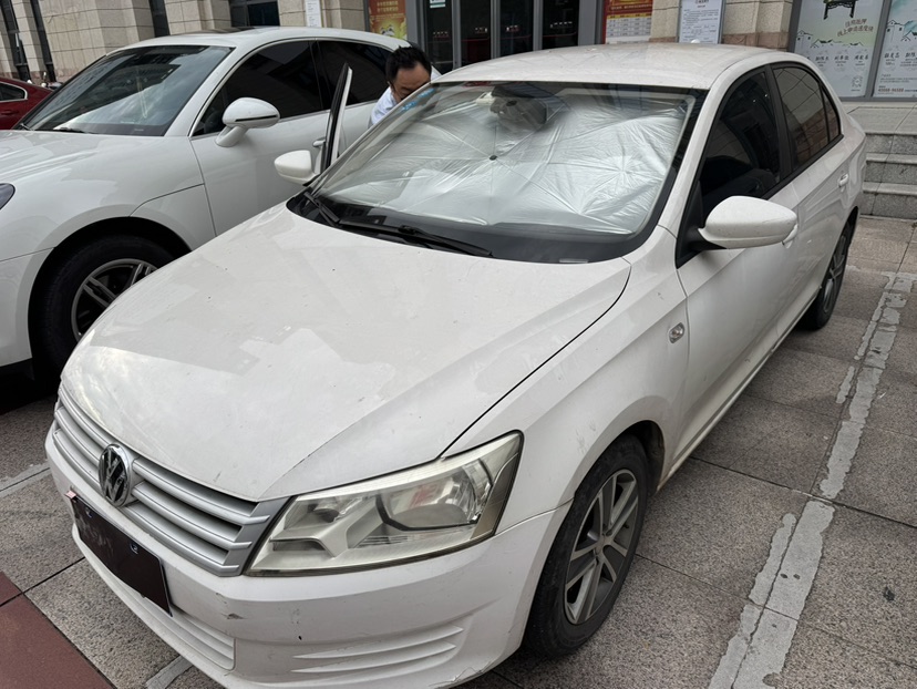 Volkswagen Santana 2014 car image 