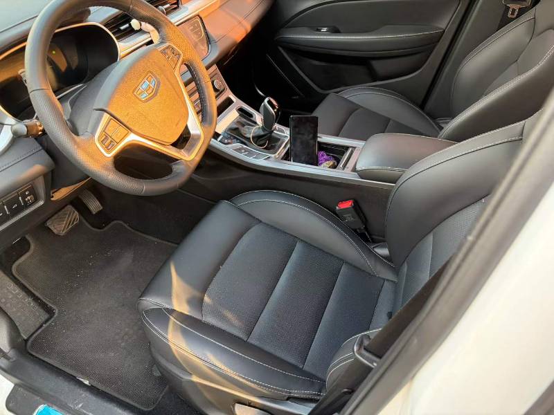 GEELY Emgrand 2018 #4 GEELY Emgrand 2018 car image #4