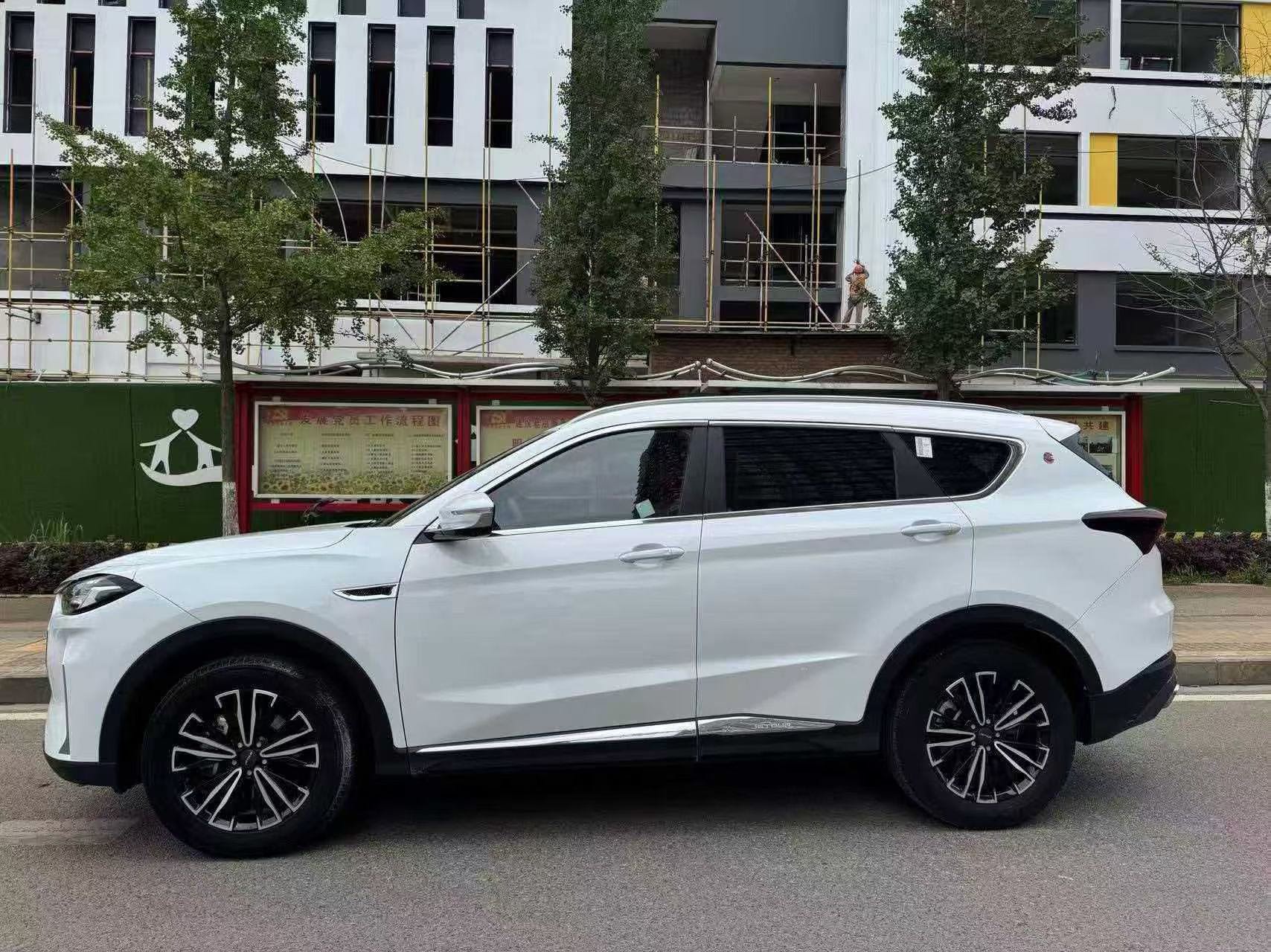 Jetour X70 PLUS 2022 car image #5